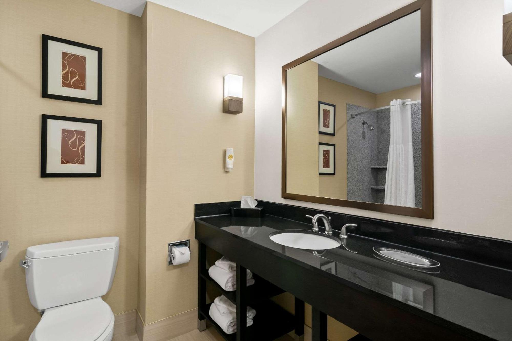 Comfort Suites Bentonville - Rogers Exterior foto
