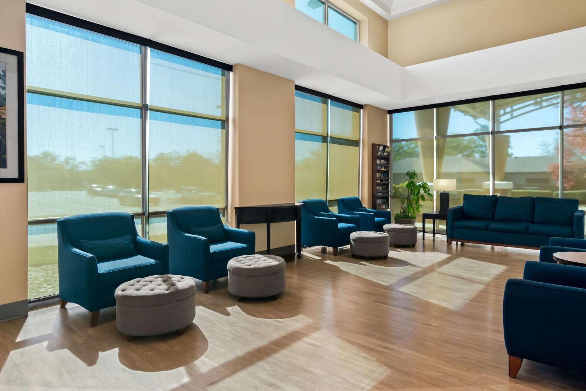 Comfort Suites Bentonville - Rogers Exterior foto